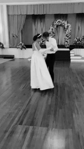 Very much in my feels over this video Jenny Han posted an eon ago, and how perfectly it feeds into the book ending!  #thesummeriturnedprettyedit #tsitp #tsitpedit #conradfisher #conradfisheredit #bellyconklin #lolatung #chrisbriney #fyp #fypviral #viral #bonrad #teamconrad #teambonrad #taylorswift #bellyconrad #bellyconradedit #wellalwayshavesummer #endgame #Love  #trending #thesummeriturnedpretty #jennyhan