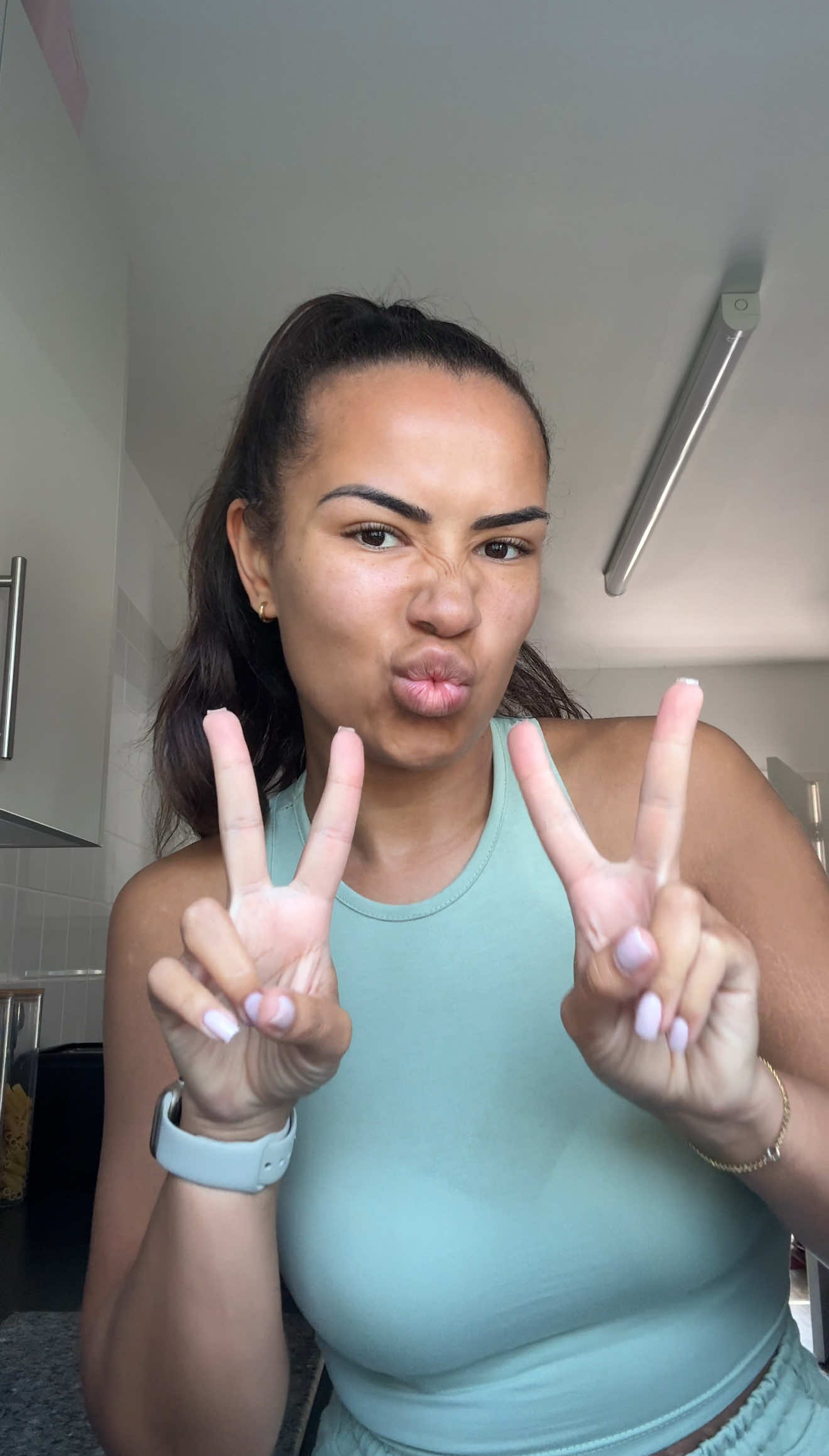 Self love and self healing look and feel so different each day but it’s the consistency that wins, baby steps over no steps at all🥺🤍👏🏽✨ #CapCut #selflove #confidence #fyp #HealingJourney #consistency #showingup #lockedin 
