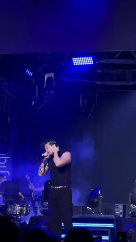 “que a gente nunca desista do amor” 🙃💗 #luansantana 