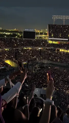 Concierto de Shakira 4/6/2025 Orlando,Florida. #shakira #lmynlworldtour #Latinas #girllikeme 