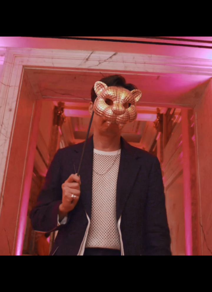 ONE WEEK TO SQUID GAME 3 GUYYYYS 😭😭 Lee Jung-jae catwalk 🫠 #squidgame #foryou #fyp #parati #leejungjae #netflix