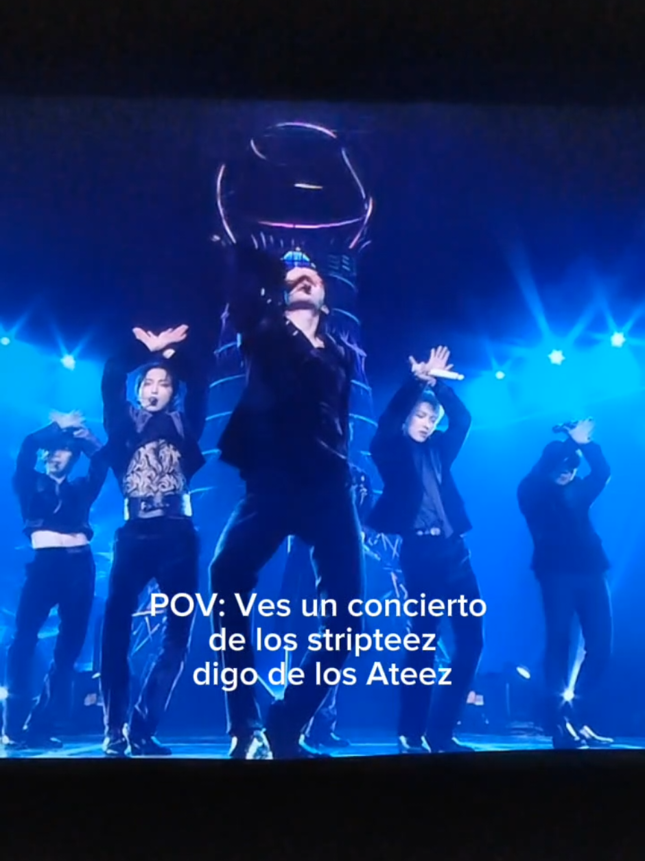 Atiny en toda la película: 🗣️🗣️🗣️ @ATEEZ_Official #ATEEZ #towardsthelight #ateezincinema #ateezconcert  #ateezworldtour #ateezméxico #kpopconcert 