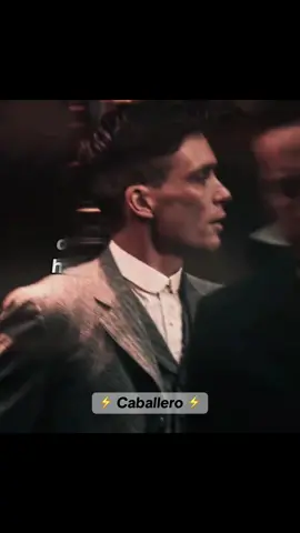 A veces toca desaparecer un rato, hasta que te extrañen este olviden.🍷✍️#peakyblinders #thomasshelby #fypシ゚viral #caballeros #parati #celianmurphy #actitudpositiva #tiktok #sabiosconsejos #motivation #reflexion #literalmente 