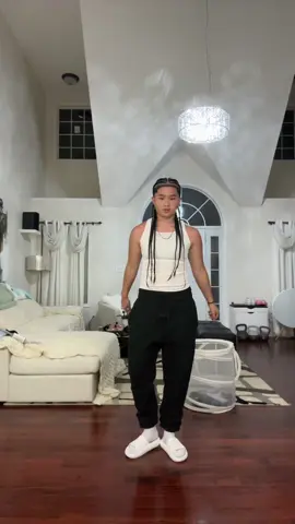 Runny booty #trending #fyp #viral #dance #wlw #wuhluhwuh 