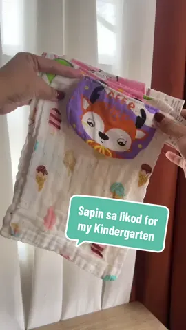 Ready for back to school kahit sila ay pagpawisan. #backtoschool #sweatabsorbenttowel #sapinsalikod #toddler #kindergarten #kinder #fyp #tiktokfinds 