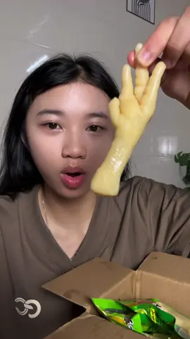 Ai ăn được cay hẵng mua nha, hơi cay đó ạ #changa #heyyo #nguyenhangreview #CapCut #xuhướng #xuhuong #tiktokviral #trending #tiktoknews #tiktok 