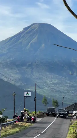 Liburan sekolah minimal ke Dieng lah 😆 #fyp #dieng #wonosobo 