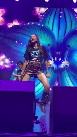 Pantropiko @STACEY twerk! 🔥🔥 BINIVERSE HEATS UP SEATTLE #BINIverseSeattle  #BINIverseWorldTour2025  #BINIph #BINI  x/Bini_blink07