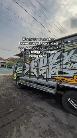 #bmsmoothlyvictorius #fyptruk #fyppppppppppppppppppppppp #fypviral #trukmaniaindonesia #gigamaniaindonesia #trukmodifikasi #masukberanda #malanghits #xybca #giga #giganesia #gigakonten #trukgigamodifikasi #trukindonesia #bismillahfyp #info #muatan #elfsiluman #katakata 