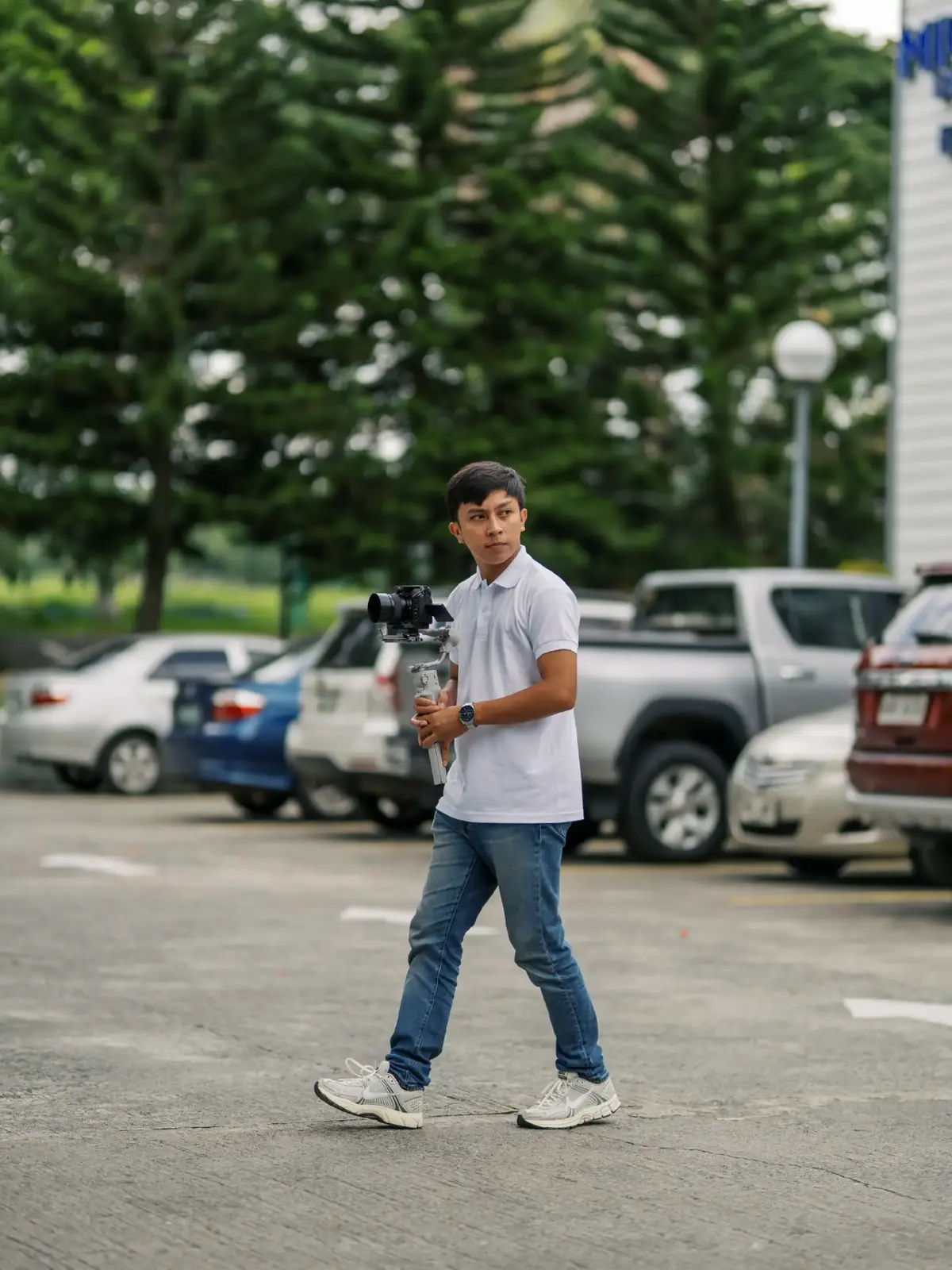 My everyday go-to gimbal: Lightweight. Compact. Lifts 2KG like it's nothing. DJI RS4 Mini stills by @jcguevarra  #gimbal #djiphilippines #djirs4mini 