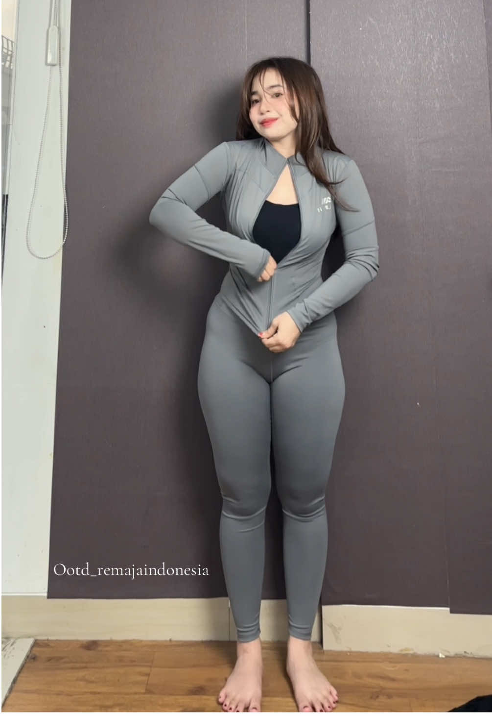 Outfit olahraga pilates/gym/yoga super comfy #guncang66spesialgajian #promoguncang66 #satukontentiaphari #wibgajian #outfitolahraga #outfitsporty #outfitgym #gymfits #outfitpilates #pilatesoutfit #outfityoga 