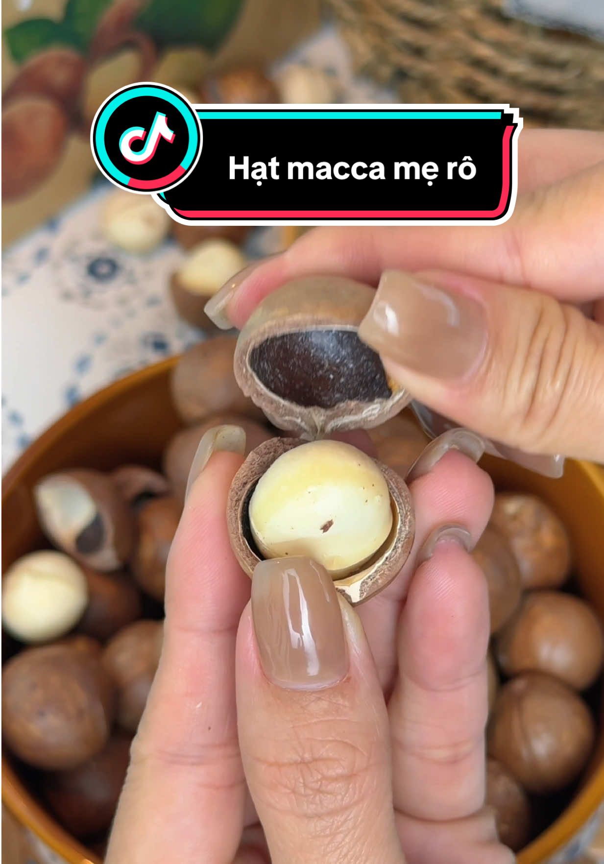 Hạt macca nhà mẹ rô nữ hoàng của các loại hạt thơm ngon giòn giá trị dinh dưỡng nhiều #nấuăncùngn👩🏻‍🍳 #ancungtiktok #review #hatmacca #maccasay #hatmaccadaklak #thucphamsachmero #mukbang #viral #food 
