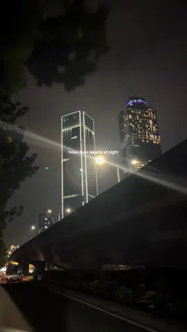 #jakarta #jakartavibes #citylights 