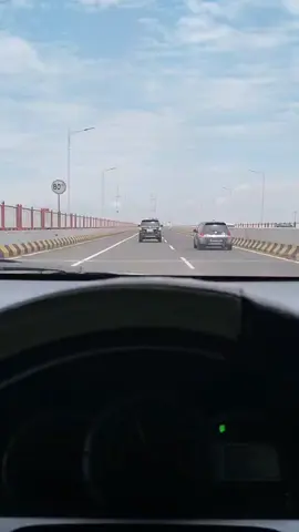 Nih mentahan lagi.... #bahan #bahanswmu #bahansw #bahanstory #nyopirmobil #mentahan #mentahanvideo #mentahanvidio #memtahannyopir #naikmobil #jalan #jalanjalan #jalanjalantraveling #suramadu #mentahannaikmobil #story #storytime #storywa #storywhatsapp #healing #hiling #fyp #fypシ #fypシ゚viral #fypage #fyppppppppppppppppppppppp #fypシ゚ #fypp #fypdongggggggg #fypdong  #jalanjalannaikmobil #pejuangrupiah #pejuanaspal #salamsatuaspal #mudik #mudiknaikmobil #liburannaikmobil #liburan #liburancheck #liburanseru #liburanjatim 