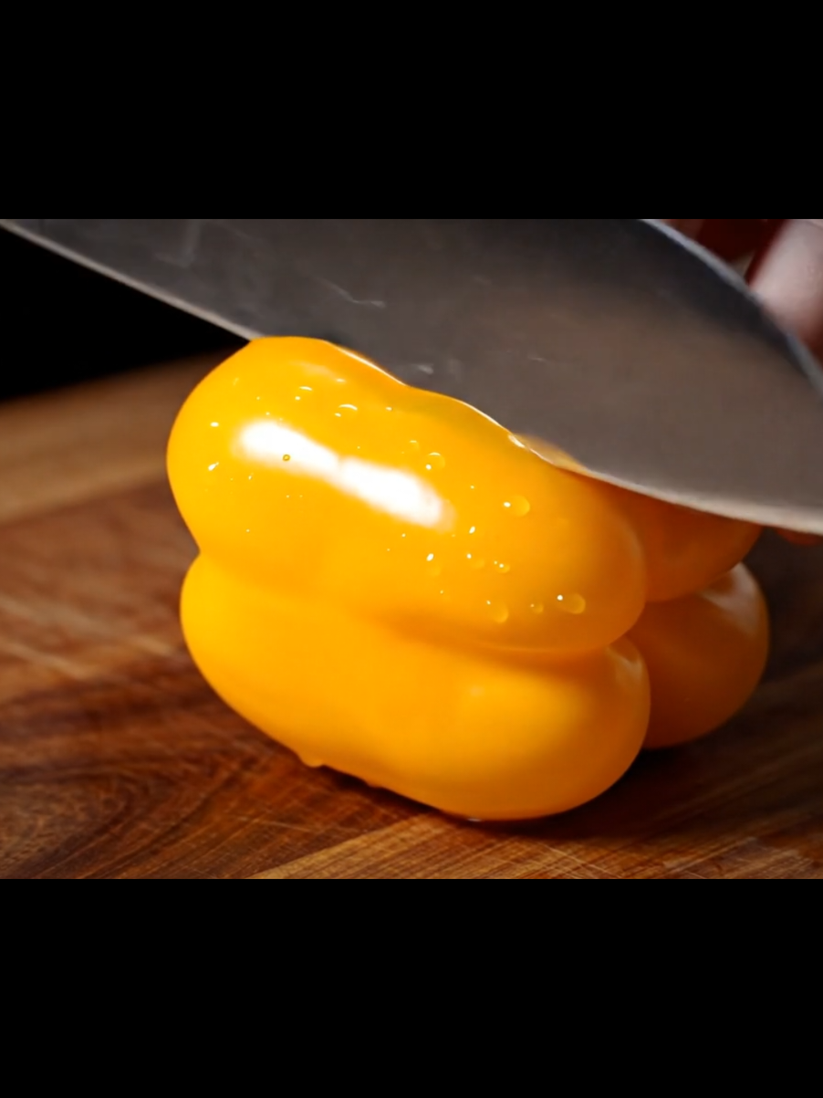 🔪 Cutting Bell Pepper/ PAPRIKA 🫑— So Satisfying ASMR to Watch #satisfyingvideos #asmr #fyp 