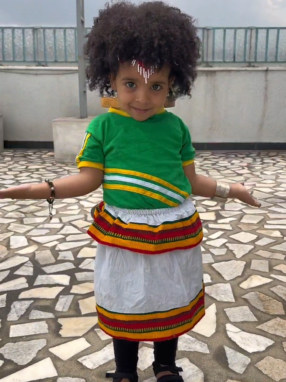 እኔስ ለምን ይቅርብኝ እቴ 😂 #parentsoftiktok #Anna #ethiopian_tik_tok #habeshatiktok #fyp 