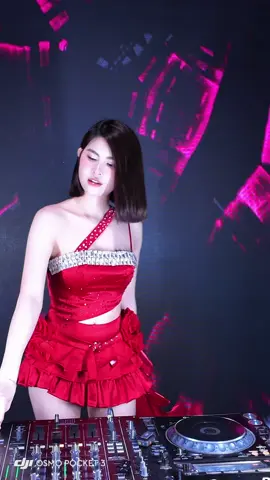 Lướt sóng đạp mây #dj #DJ #djthanhtra #viral #nhạchay #nhachaymoingay #xuhuong #tiktok 