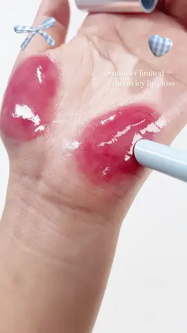 One click, endless shine 🧊✨ Smooth, glossy, and oh-so-easy—JMCY Click Pen Lip Gloss is your new lip essential! ☁️🖊️  #jmcyph #jmcycosmeticsph #jmcycosmetics 
