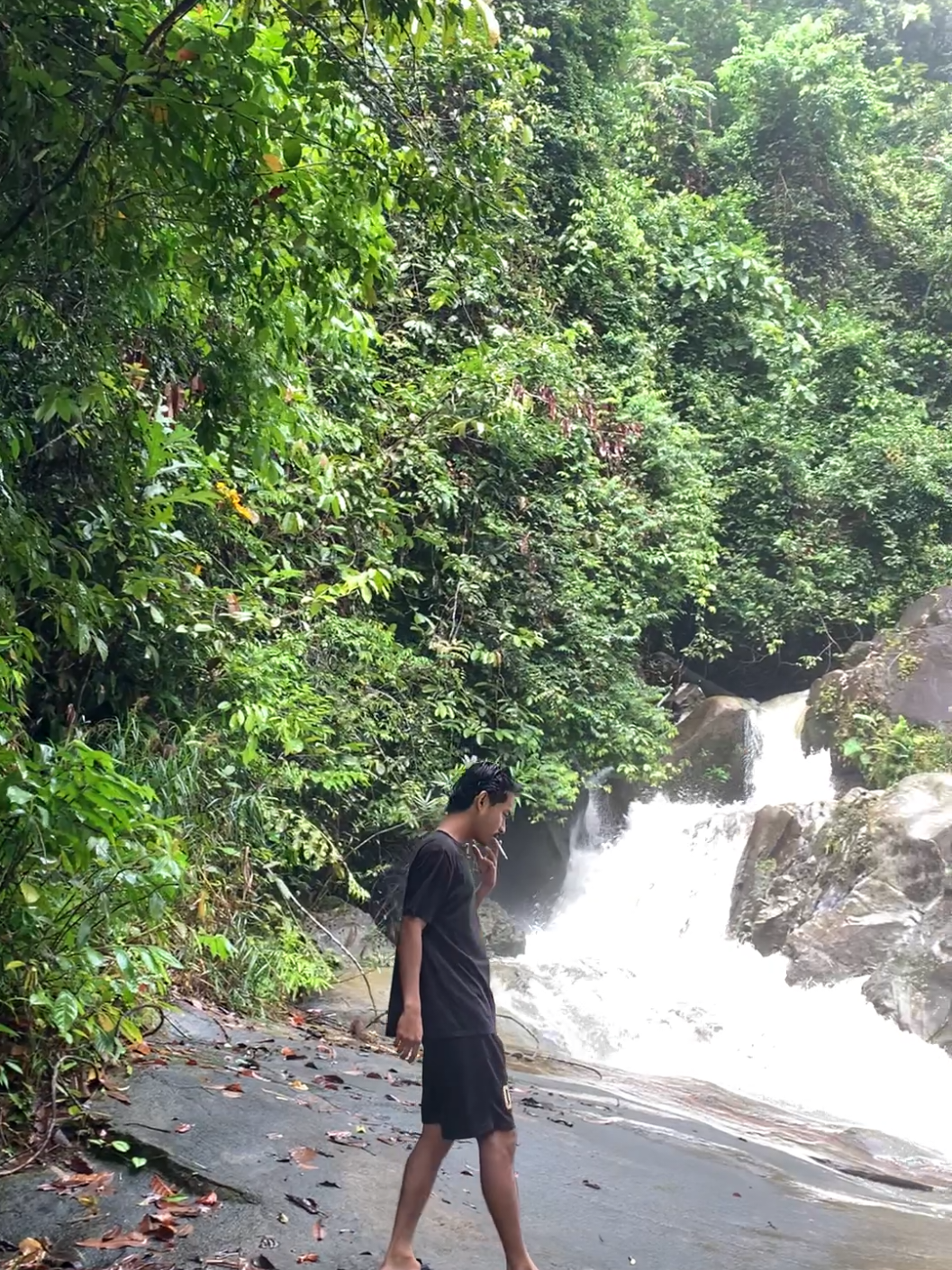selalu tentang somebody..  #kalimantanbarat #sekadau #riamtengai #masukberandafyp #fypage 
