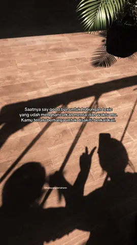 Melepaskan emang ga mudah. Apalagi ada di lingkaran toxic relationship. Tapi setelah melepaskan, kamu akan merasa tenang kok. Yuk say good bye 👋🏻 #katayangtertahan #Relationship #toxicrelationship #toxicpeople