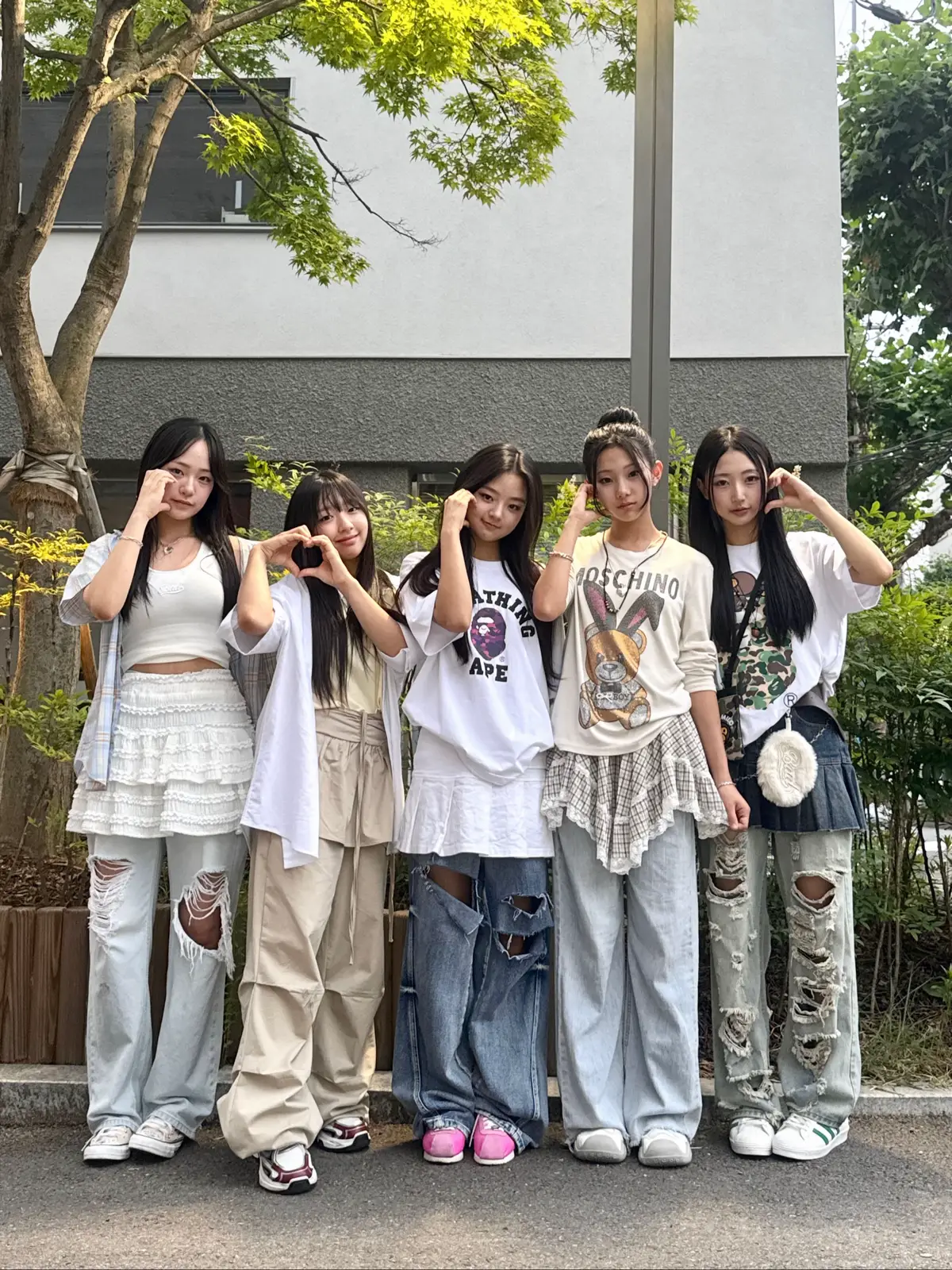 [📷] 250621 버블비들과 함께한 버스킹 종료!!🫧 남은 주말도 버비 생각하면서 보내기🤙 #버비 #BURVEY #유이 #YOUYI #유란 #YOORAN #주아 #JUA #주하 #JUHA #서윤 #SEOYUN 