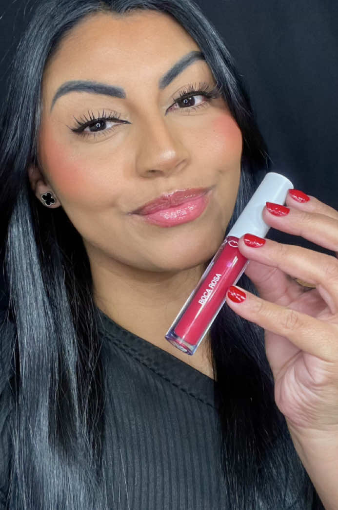 Resenha Hidra lábios  @Boca Rosa BR 🤌🏼😍🩶 #hidralabios #bocarosa #gloss #maquiagem #fyyyyyyyyyyyyyyyy 