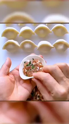 أسرار تشكيل الزلابية من الصين في 30 ثانية! 🥟🔥 هتخلي ضيوفك يطلبوا الـ recipe (20 شكل مذهل) #حيل_منزلية_2025 #حيل_الطبخ #أفكار_مطبخية #أسرار_الزلابية #تشكيل_العجين #حيل_صينية #لايك_للفيديو #سفرة_سهلة #تيك_توك_طعام #حيلة_التثبيت_السريع #إبداع_في_دقائق 