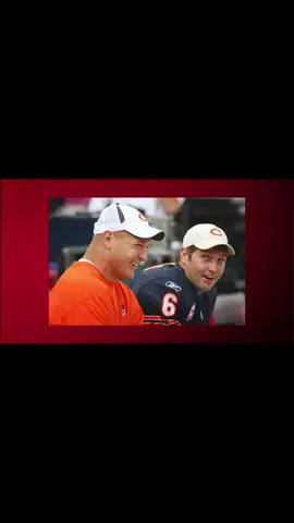 NFL Hall Of Famer Brian Urlacher Speaks On His Rough Quarterback Situation While Playing For The Chicago Bears #FYP #BrianUrlacher #GloryDaze #JohnnyManziel #NFL #Football #Podcast #Conversation #StoryTime #Quarterback #ChicagoBears