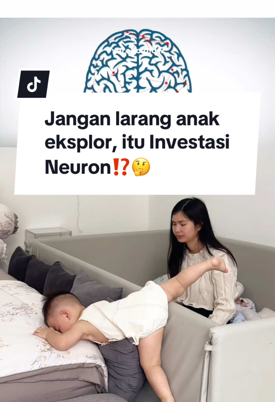 Larang anak eksplorasi itu sama aja kayak menghambat potensi mereka buat berkembang, karena anak-anak belajar paling efektif lewat pengalaman langsung, bukan cuma dari larangan.   Makanya kalo Kai lagi eksplor terus jatoh, aku langsung pakein Herbikids 3in1 Babycare ini, bisa jadi moisturizer, sunscreen dan Serum loh! Yuk cobain juga ❤️ . #HerbiKids #HerbiKidsCare #FunGlowForKids #HappySkinHappyKids #NaturalCareForLittleOnes #SkincareAnak #VerenciaLaw #MikaiThenarada 