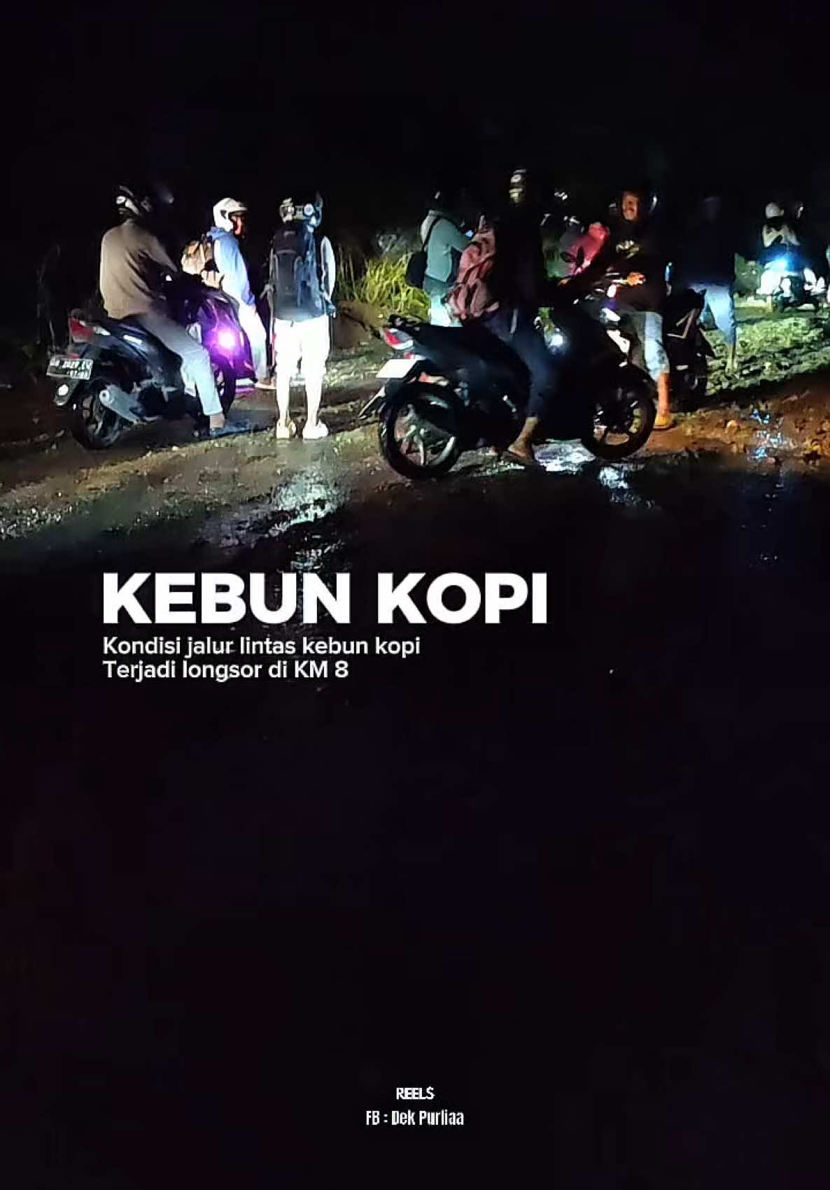 Hujan deras yang mengguyur, menyebabkan jalur lintas kebun kopi tepatnya di KM 8 longsor. Terlihat banyak para pengguna jalan yang terhenti. Diharapkan buat pengendara selalu berhati hati. Sabtu, 21 Juni 205 Sumber video : fb Dek Purliaa #reelsparimo #parigimoutong 