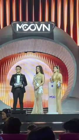 Phần ứng xử Top 5 Hoa Hậu Hoàn Vũ Việt Nam - Miss Cosmo Vietnam 2025 . 🔹 Thí sinh Nguyễn Thị Thuỳ Vi - SBD: 378 ---------------------- 🌕Đêm Chung kết & Pháo hoa trình diễn nghệ thuật Hoa Hậu Hoàn Vũ Việt Nam - Miss Cosmo Vietnam 2025 | Paradise Resort Nha Trang, đảo Trí Nguyên (Hòn Miễu) #HoaHauHoanVuVietnam   #HoaHauHoanVuVietnam2025   #MissCosmoVietnam   #ShootForTheMoon #SanTrang   #MissCosmo #ImpactfulBeauty   #Unimedia #Unicorp   #NamABank #OneBank #OpenBanking   #DoiDep #KhongTheThieuNhau   #ParadiseResortNhaTrang   #SoiBeach   #HoanVuYen   #CosmoHospitality   #Bhmed #Tripollar #P2hGroup   #CosmoAcademy   #DalatPalaceGolfClub   #DalatPalaceHeritageHotel   #DuParcHotelDalat   #DiamondBayNhaTrang   #DiamondStarsBenTre   #CosmoStarsHotelBacLieu   #Onways   #NhaKhoaSunrise   #Vtech #Tiktokgiaitri 