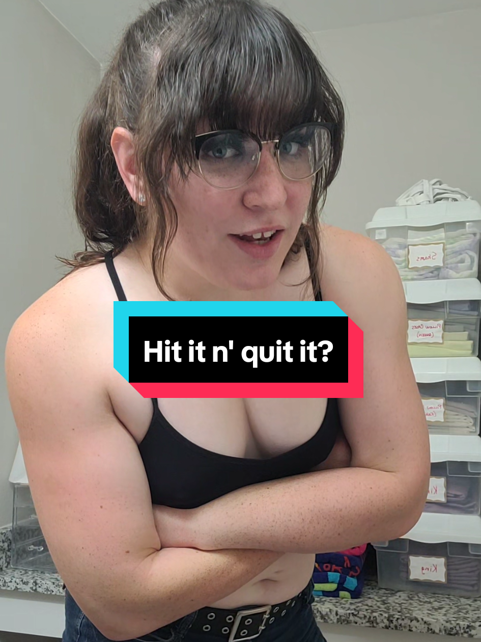 #musclemommy #Fitness #flex #gymgirl #wlw #lesbian #bisexual #lgbt #trans 