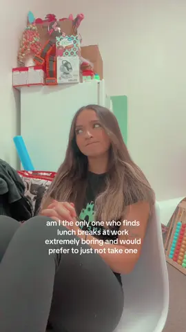 is there something wrong with me or do yall agree 😭 maybe I just like my job too much #worktiktok #atwork #workinghard #ilovemyjob #lunchbreak 