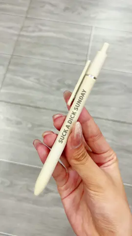 I just love these pens! #gelpen#creativepens#workpens #daysoftheweekpens#gelpens#workpen #pens#stationary#stationaryaesthetic #pen#spotlightfinds #TikTokShopRestock #tiktokshopmothersday 