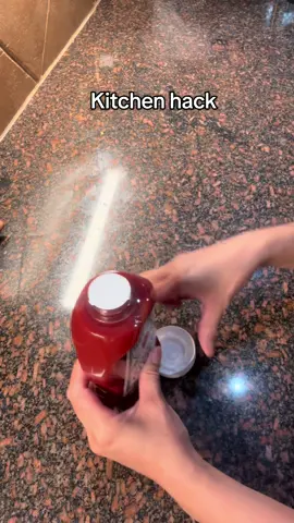 This is brilliant life hack🤩#lifehackstiktok #momlife #firsttimemom #icepack #homehomhacks #icehack #usefullifetips #easytips #homhacks #MomsofTikTok #DIY #is 