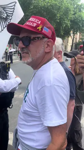 Why does he have a “make America great again” cap in the UK? #confused #confusion #america #maga #cap #uktiktok #london #fyp 