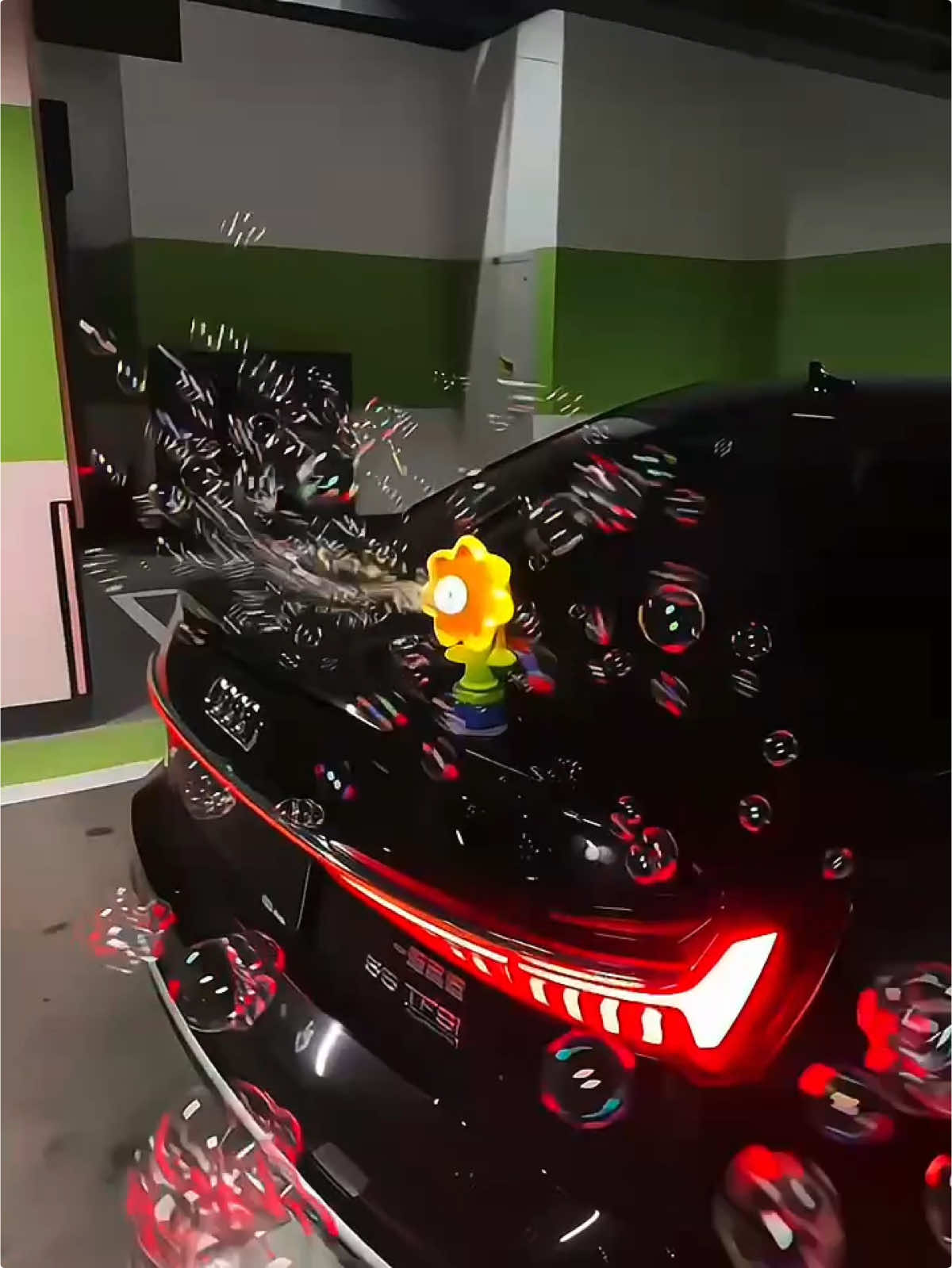 Cây phun bong bóng tự động có điều khiển từ xa #mayphunbongbongtudong #mayphunbongbong #dochoixe #trangtrixe #trending #viraltiktok #fypシ 