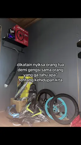 mending diem wkwkw#katakatamotivasi#katabijak#storywa#fypfypage