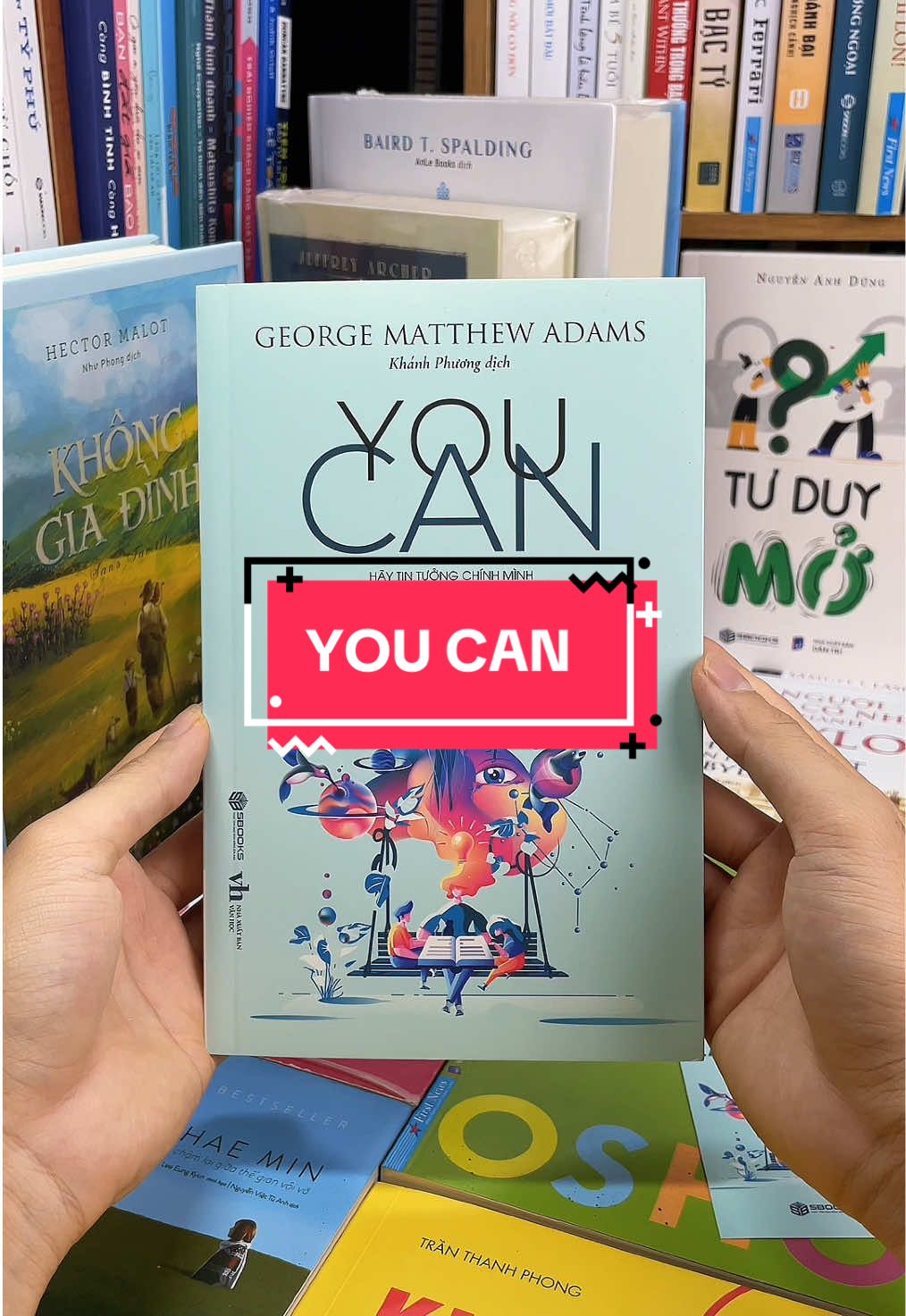 You Can – Không Gì Là Không Thể: Đập Tan Giới Hạn, Mở Lối Thành Công! Bạn từng nghi ngờ chính mình? Từng sợ thất bại? Từng nghĩ “mình không đủ giỏi”? Cuốn sách “You Can – Không Gì Là Không Thể” sẽ thổi bay những giới hạn đó! Với giọng văn truyền cảm, gần gũi nhưng đầy sức mạnh, cuốn sách giúp bạn: 	•	Phá bỏ rào cản tâm lý cản trở sự bứt phá; 	•	Khơi dậy niềm tin nội tại để biến ước mơ thành hành động; 	•	Và quan trọng nhất: truyền cho bạn năng lượng để đứng dậy sau mỗi lần gục ngã. Dù bạn đang chênh vênh trong sự nghiệp, mất phương hướng trong cuộc sống, hay đơn giản chỉ cần một cú hích để bắt đầu – cuốn sách này là lời khẳng định mạnh mẽ rằng: Bạn có thể! Sở hữu ngay “You Can – Không Gì Là Không Thể” để nhắc mình mỗi ngày: Giới hạn chỉ tồn tại nếu bạn cho phép!#tiemsachbinhyen #BookTok #sachhay #sach #reading #youcan #youcankhonggilakhongthe 