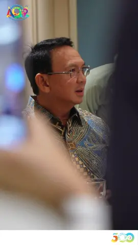 Selamat Ulang Tahun ke-498 Kota Jakarta! Semoga Jakarta semakin lebih baik, berkeadilan sosial, serta dikelola seperti perusahaan dengan masyarakat sebagai pemegang saham dan pemerintah sebagai manajemen yang profesional. Dengan demikian, saya yakin Jakarta pasti bisa menjadi kota global tapi tetap berbudaya!
