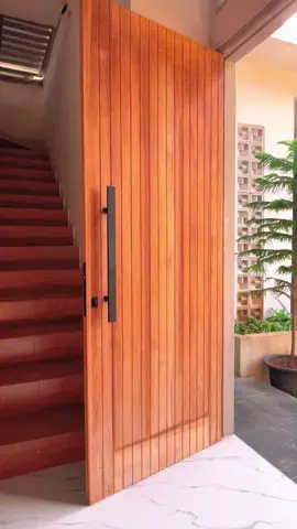 Pintu kayu kokoh, harga gak bikin jebol! 💥 Rumah estetik, dompet tetap asik😍