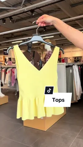 OMG !! ✨ incroyable ces tops ! Dispo en 4 coloris ! 🥰 #kiabi #tops #tendance #newco #shoppinghaul #OOTD #mode 