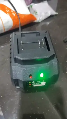 Charger Makita Lithium Fast #charger #casbatrei #perkakas 