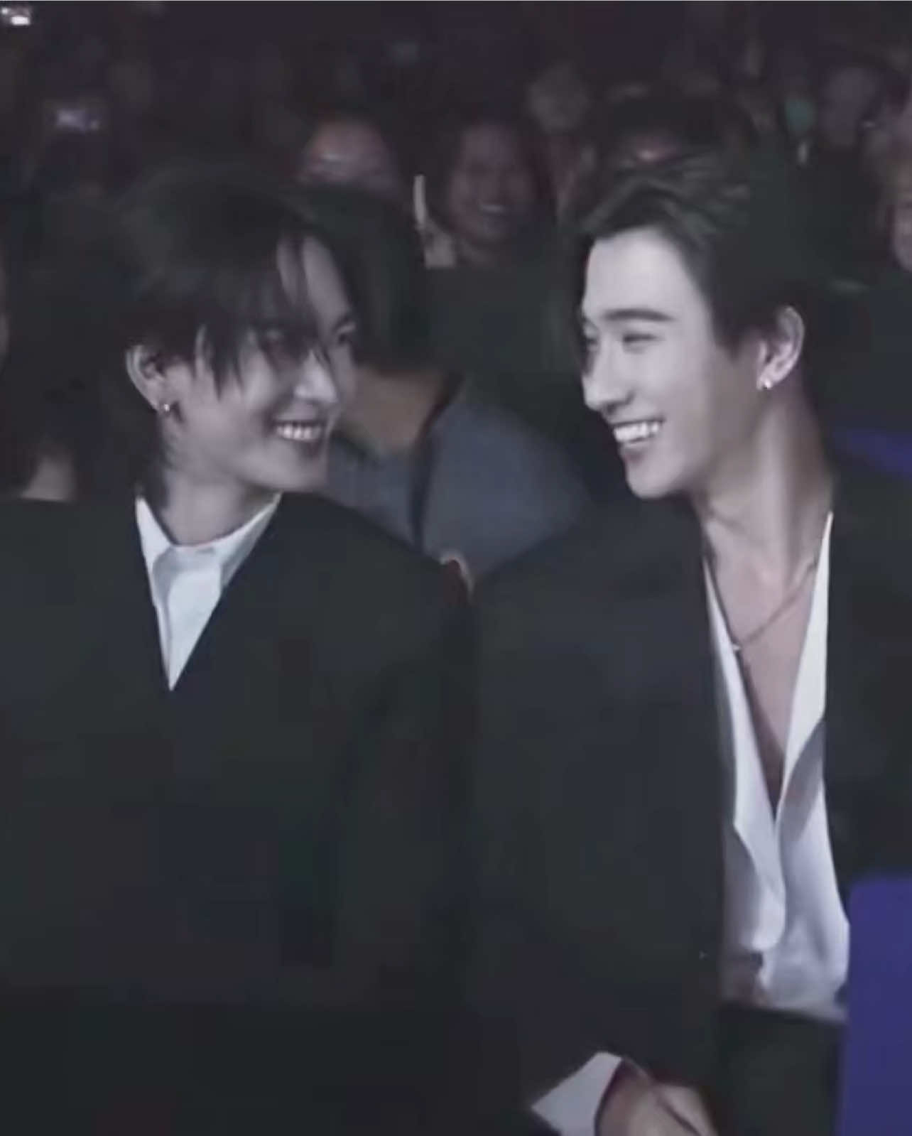 đặt hết vào ván cược lần này 🖤🤍 #perthsanta #perthtanapon #perthppe #santapongsapak #santapp #fyp #xuhuong 
