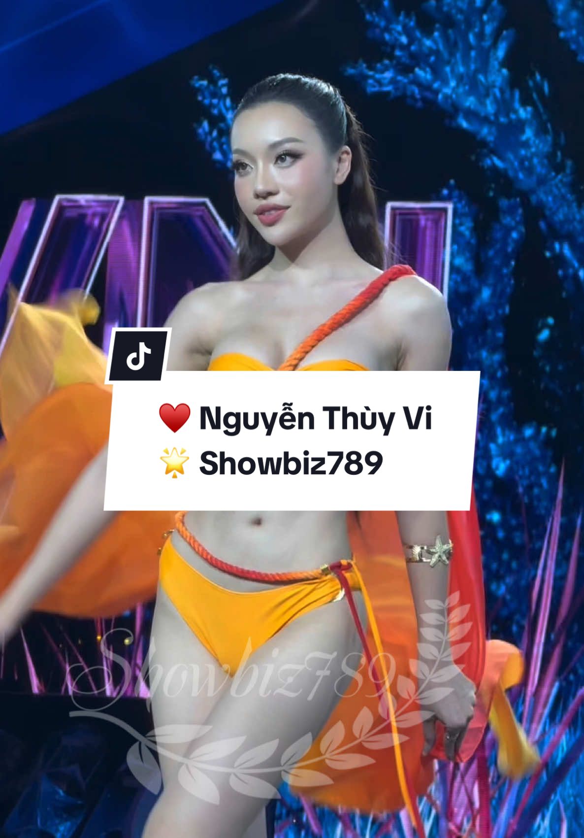 body Vi 👏👏 #nguyenthuyvi #misscosmovietnam #MissCosmo #showbiz789 
