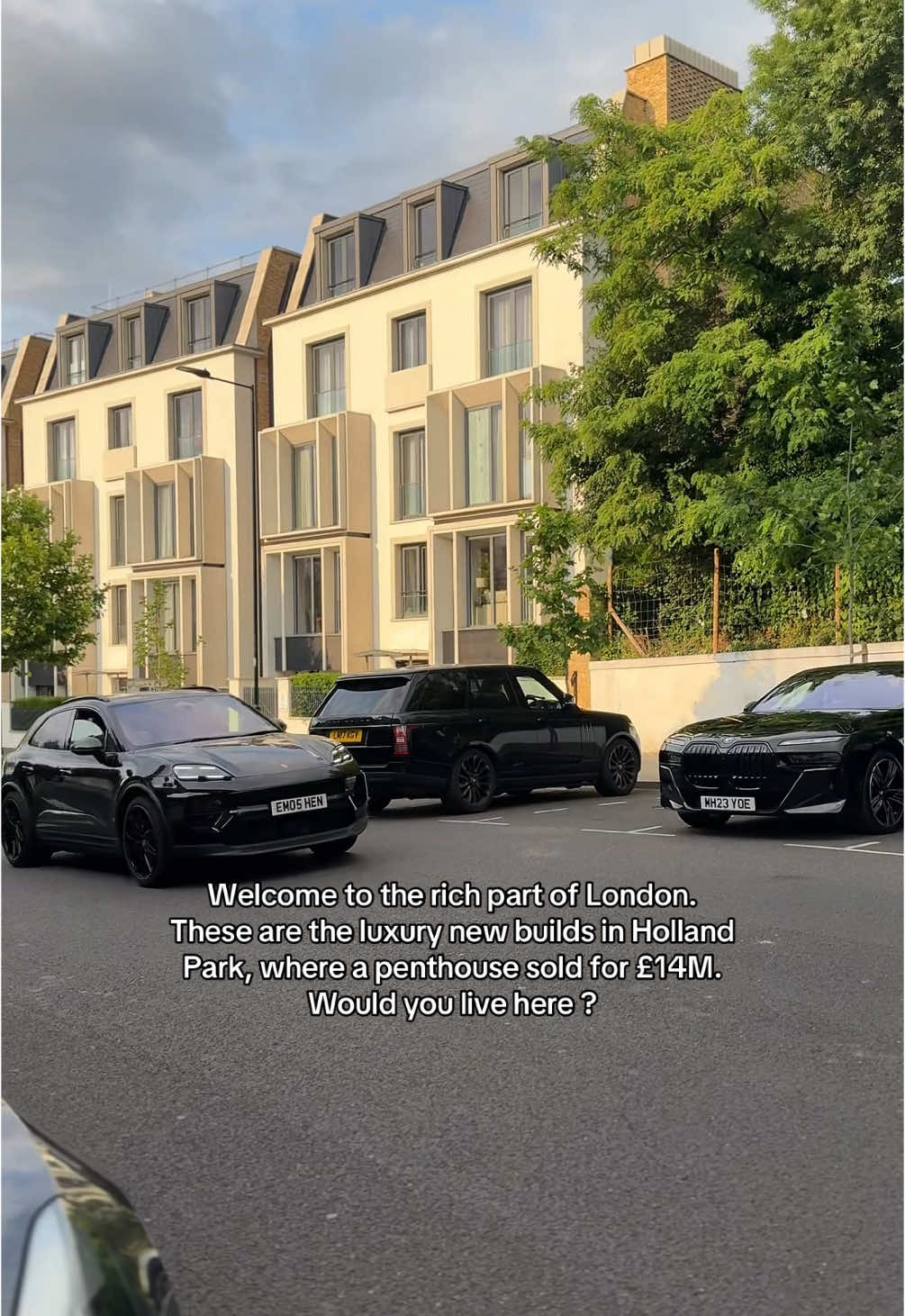 Where London’s 0.1% live. #hollandpark #rbkc #kensington #richtok #londonluxury #london #penthouse 