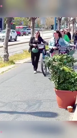 Bushman prank 😂😂#bushmanprank #bushman #prank #scery #funny #bushmanpranks 
