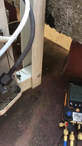 Încărcare freon #aerconditionat #probleme #clima #raceste #curatareprofesionala 