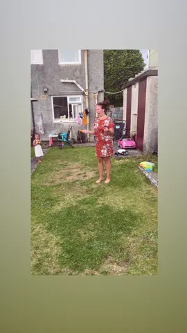 Only this could happen to me 😂😂 #familytime #Summer #skipping #nodignityleft #fypシ゚ #fypviralシ #foryouviral #memories #familylaughs #plymouth #embarrassingmoments #clownofthefamily #neveradullmoment #startofsummer #family #fyp 