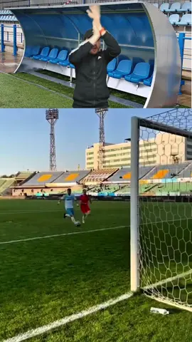 Buen gol, pero el cambio estaba claro  #esteban #gol #celebracion #entrenador #cambio #paratii #tiktokacademie #tiktokfootballacademy #deportesentiktok #rudagoni 